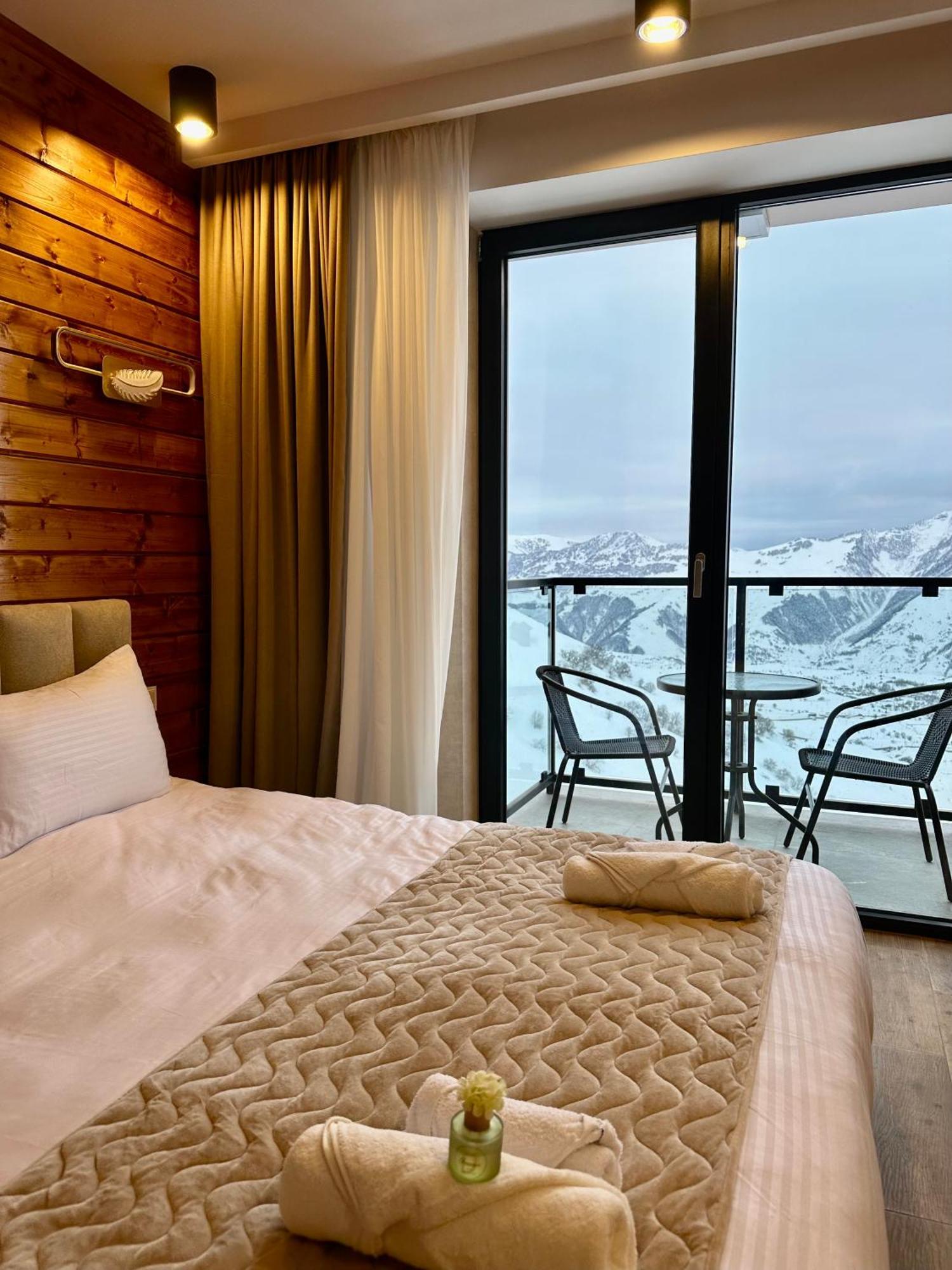 Апартаменты New Gudauri, Sunny Studio, Four Seasons, F3