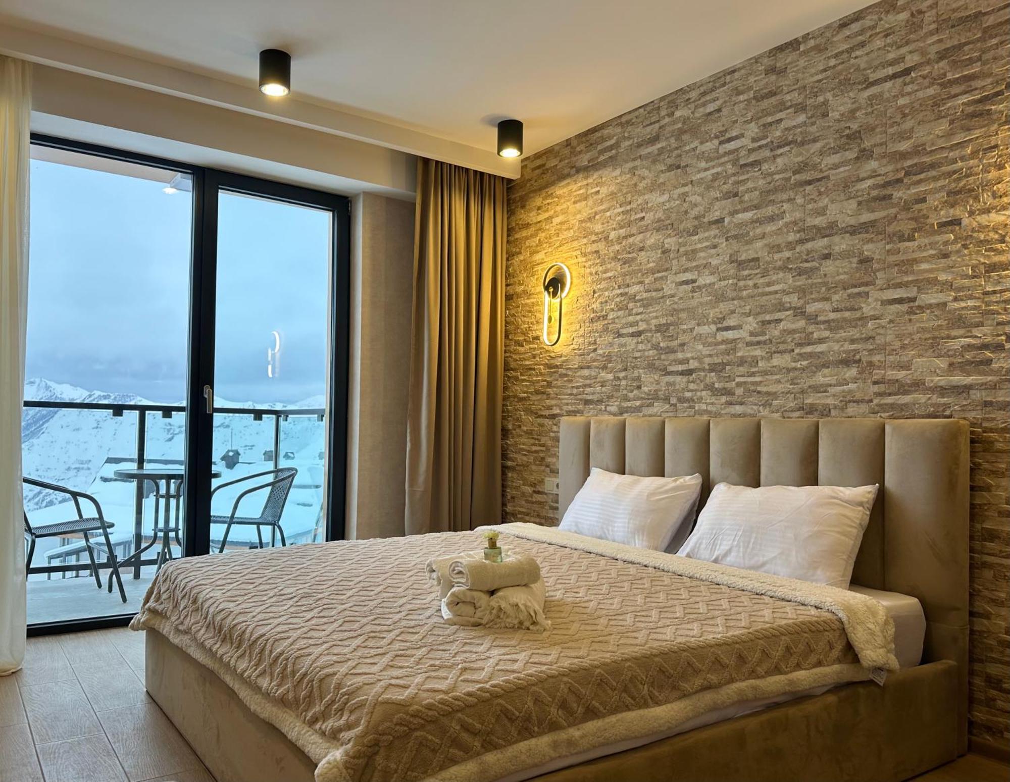 New Gudauri, Sunny Studio, Four Seasons, F3 Апартаменты *